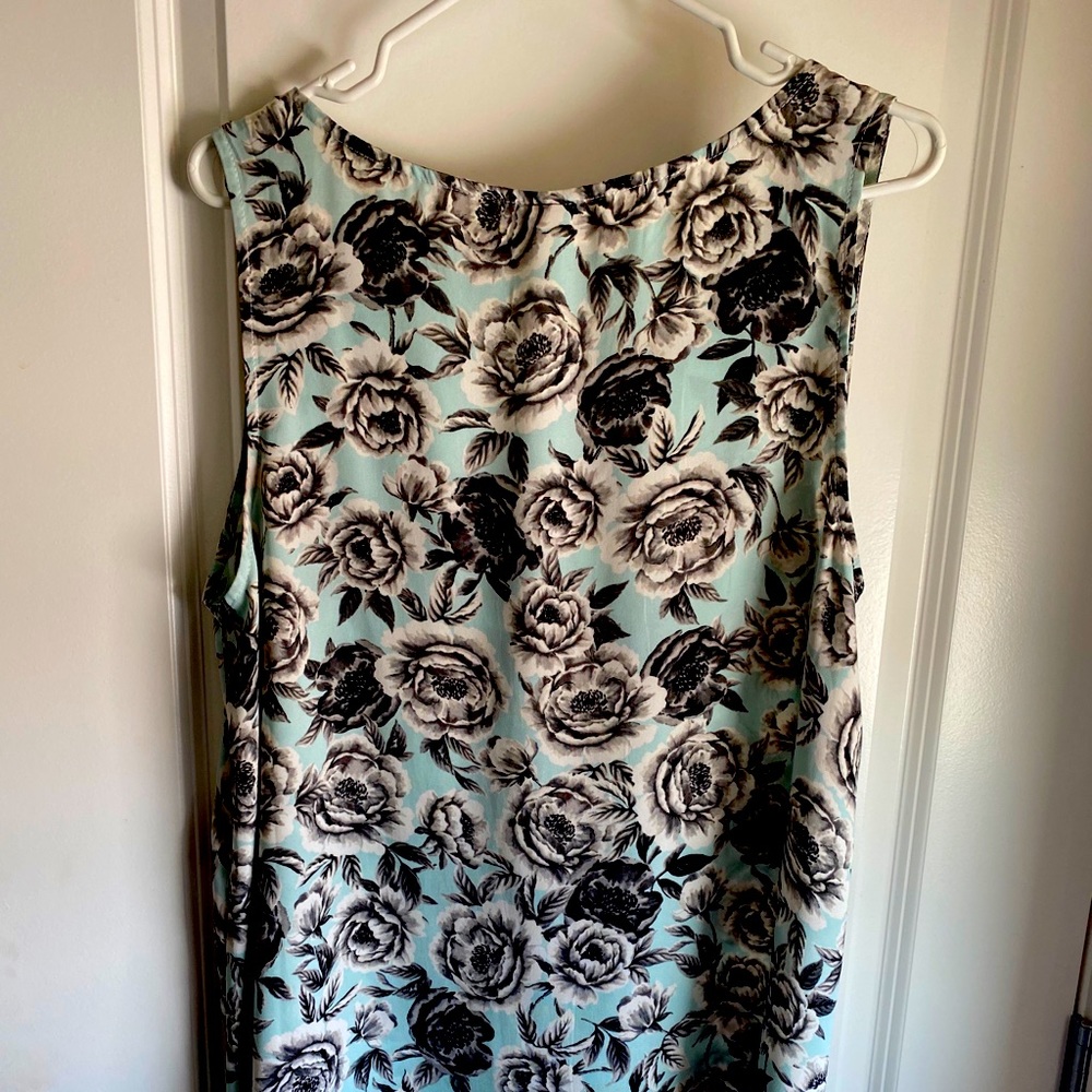Floral Tank - Picture 4 of 4